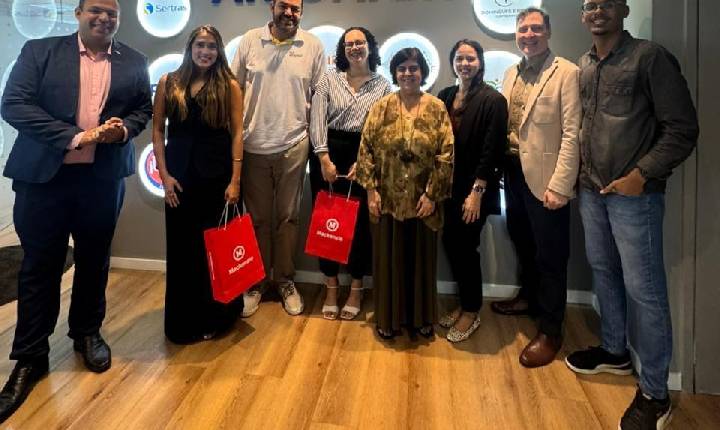 Alunos de Relações Internacionais realizam visita técnica à Amcham no Rio de Janeiro