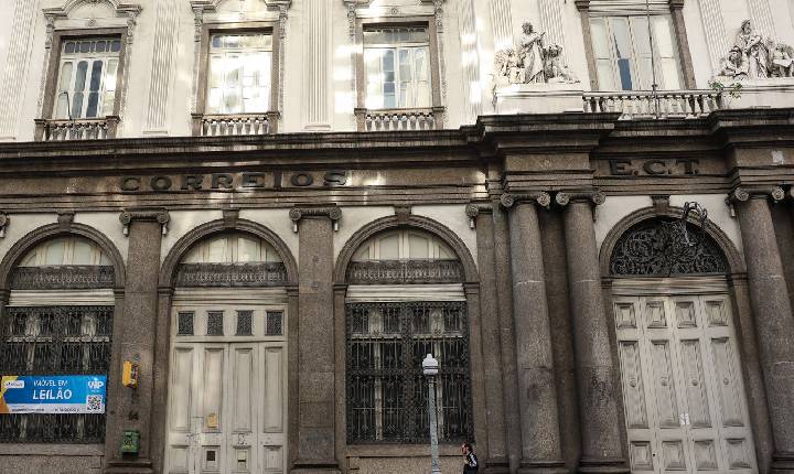 Antiga sede dos Correios no centro do Rio vai a leilão nesta quinta