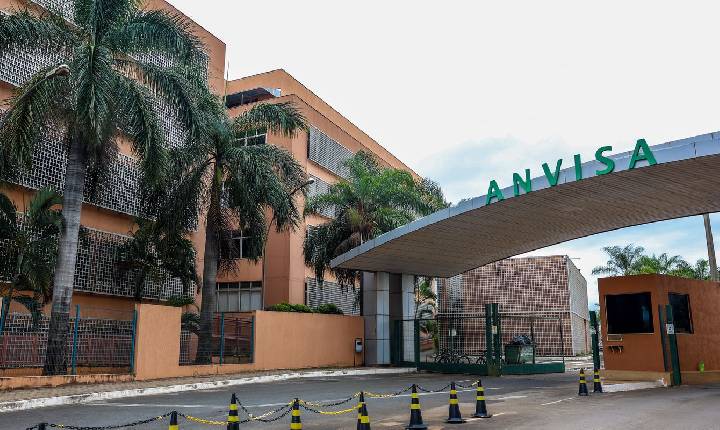 Anvisa aprova novo medicamento oral para câncer de mama