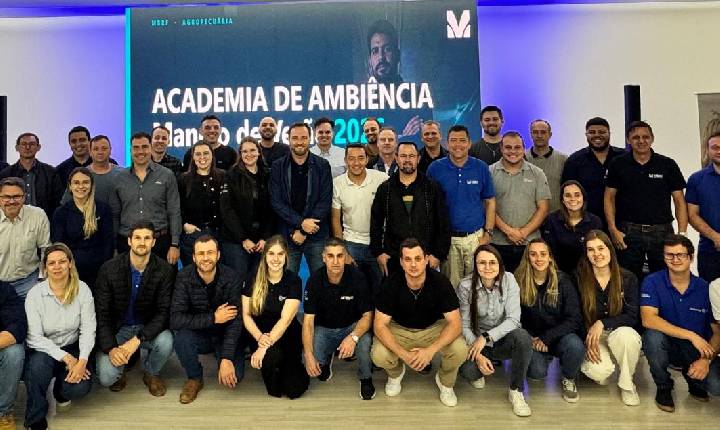 Aviagen e MBRF unem teoria, extensão rural e práticas de campo para otimizar o desempenho e o bem-estar das aves