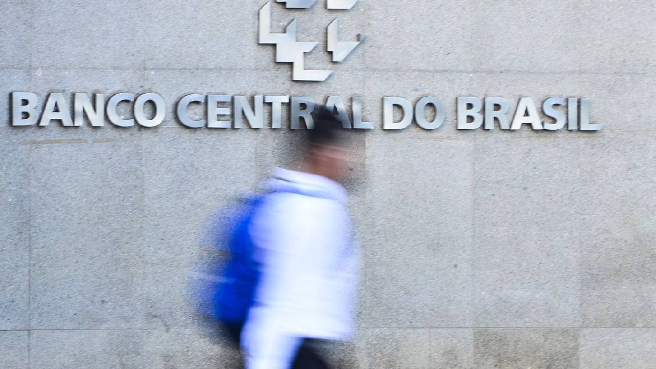 Banco Central prevê crescimento de 2% para o PIB em 2026