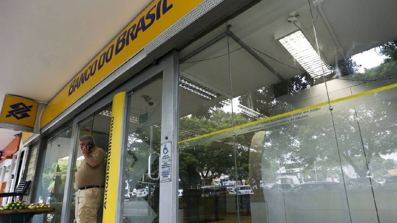Banco do Brasil lança novo aplicativo com foco em IA e personalização