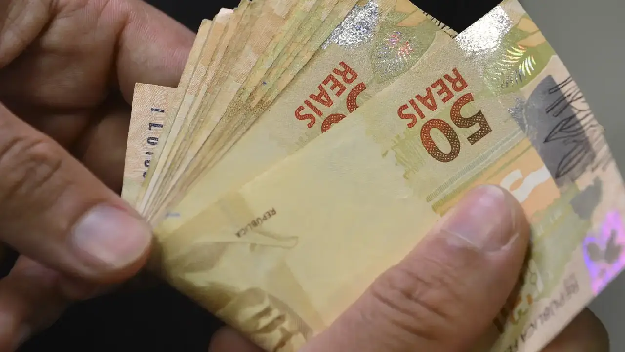 Caixa paga Bolsa Família a beneficiários com NIS de final 8