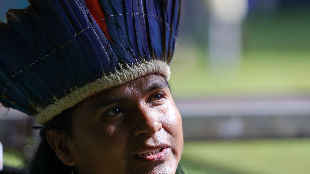 Câmara aprova uso de indumentárias tradicionais em fotos de documentos