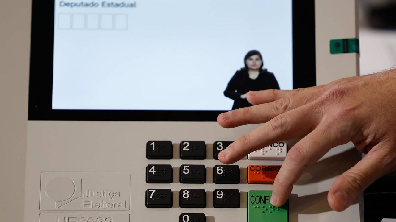 Campanha eleitoral nas ruas e propaganda virtual começam neste domingo