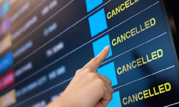 Cancelamentos de voos disparam e expõem fragilidade no transporte aéreo global