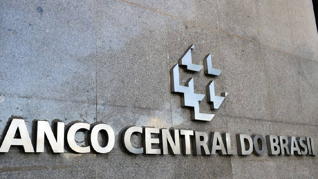 CCJ do Senado aprova autonomia financeira do Banco Central
