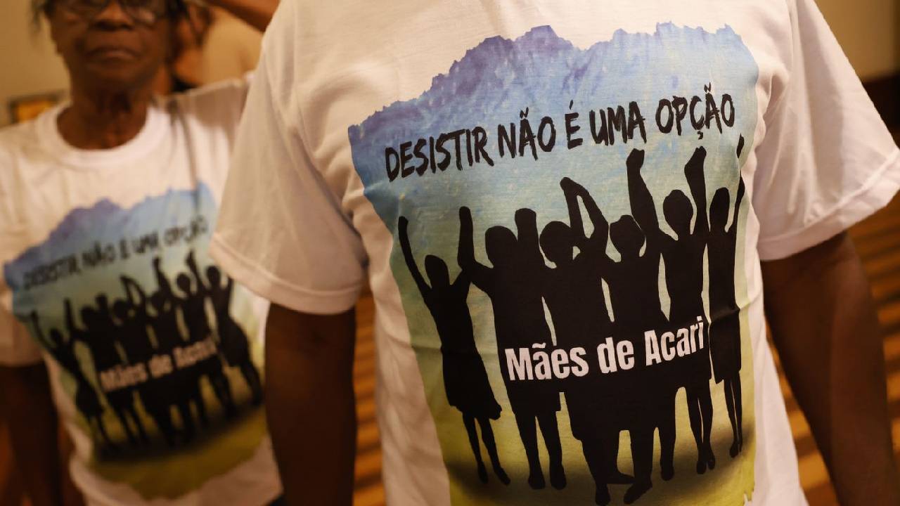 Chacina de Acari: Comissão da Câmara aprova reparação para familiares