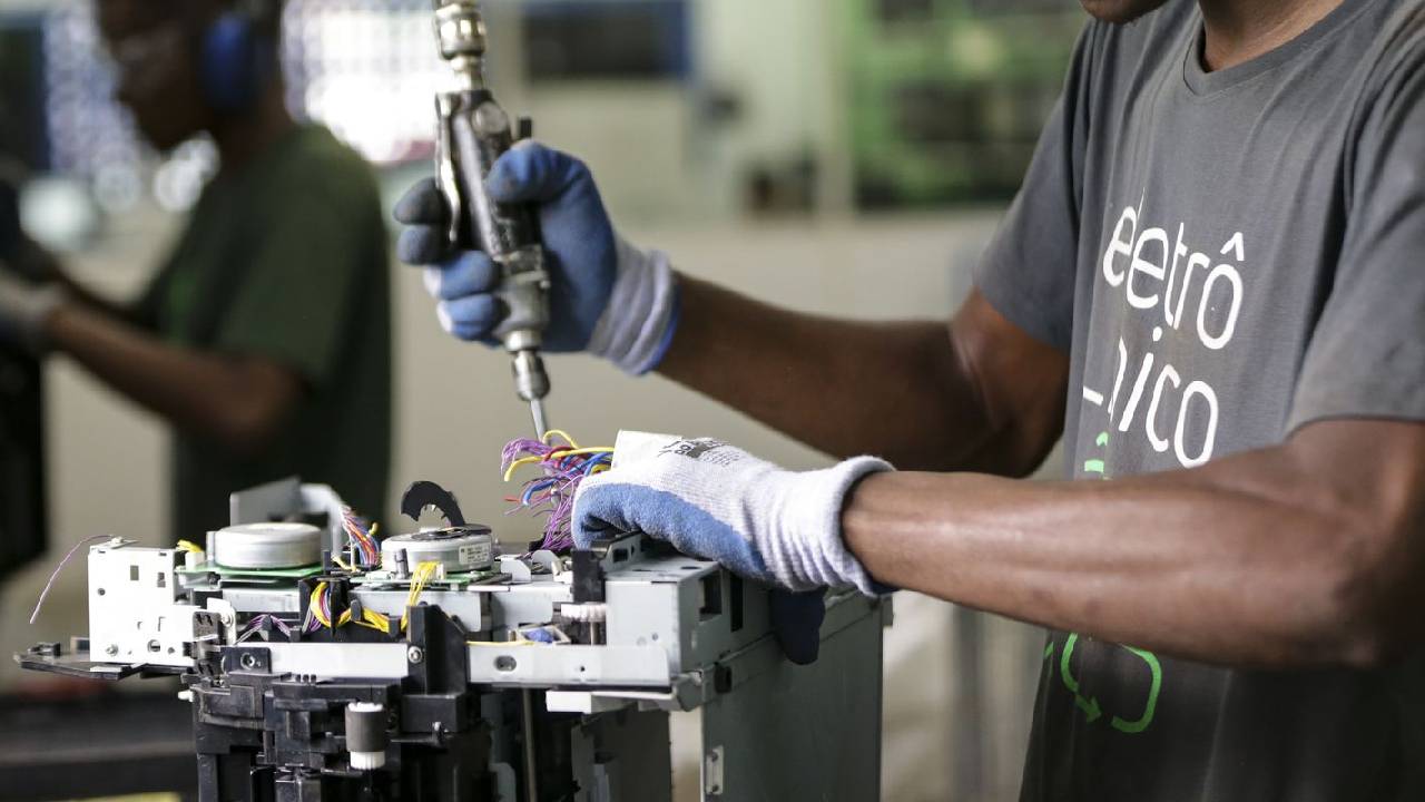 CMN amplia incentivo nacional em linha de crédito do FAT para inovação