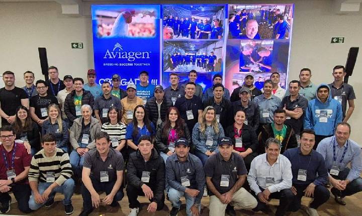 Conexão Aviagen In Company fortalece parceria com a Avícola Pato Branco em evento técnico