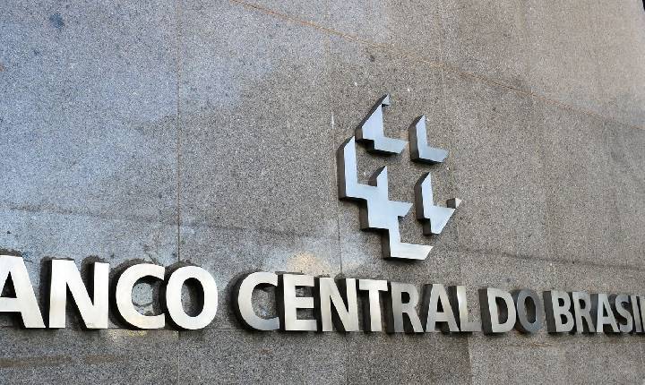 Copom reduz taxa Selic para 14,25% ao ano 