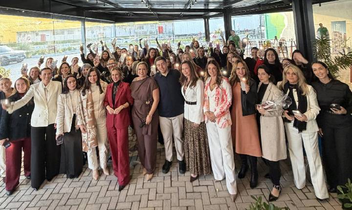 Evento em SC reúne mais de 70 corretoras de imóveis e debate protagonismo feminino no mercado imobiliário