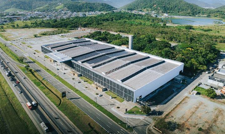 Expocentro de Balneário Camboriú é o primeiro equipamento turístico a adotar nova marca turística de Balneário Camboriú