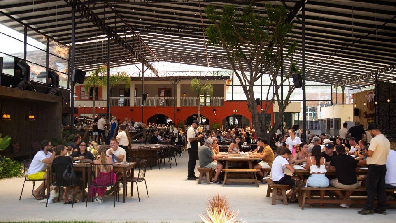 Fazenda Churrascada Praia Brava aposta em programação especial para transformar férias de julho em experiência para toda a família