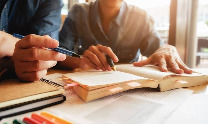 Férias de inverno é oportunidade para reforçar inglês antes do Enem, vestibulares e viagens internacionais