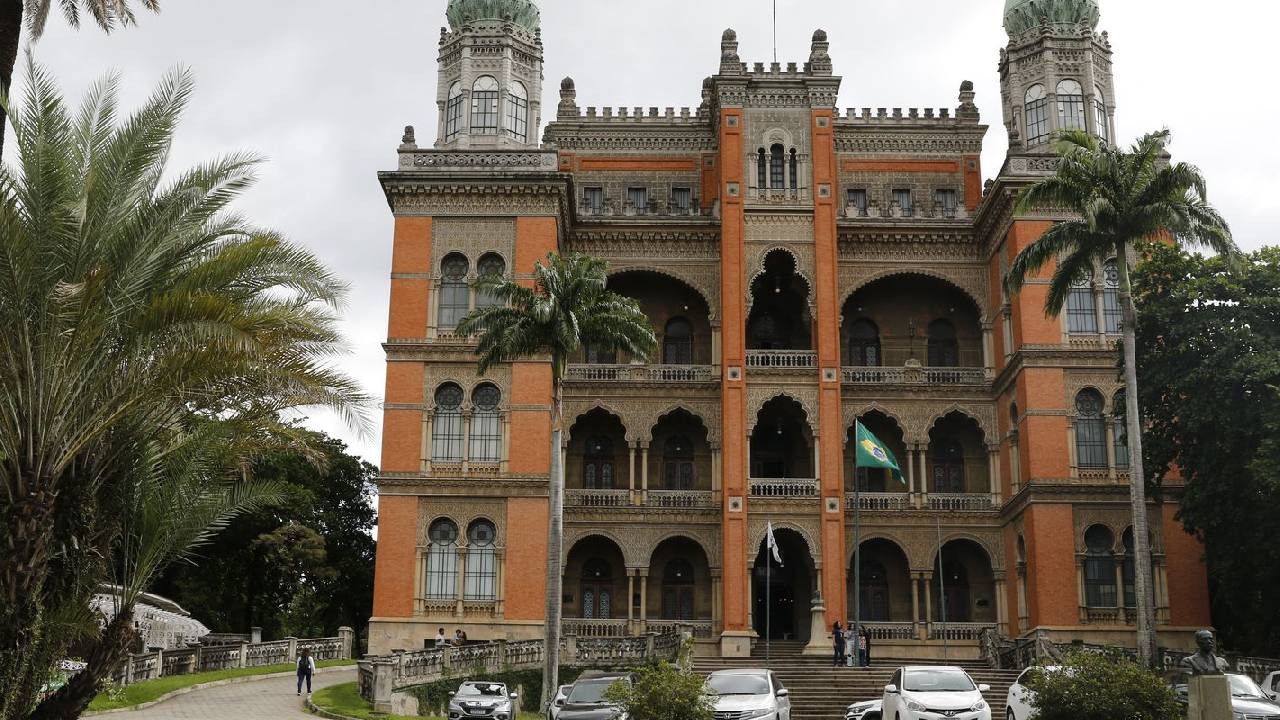 Fiocruz e Ministério das Cidades lançam editais unindo cultura e saúde