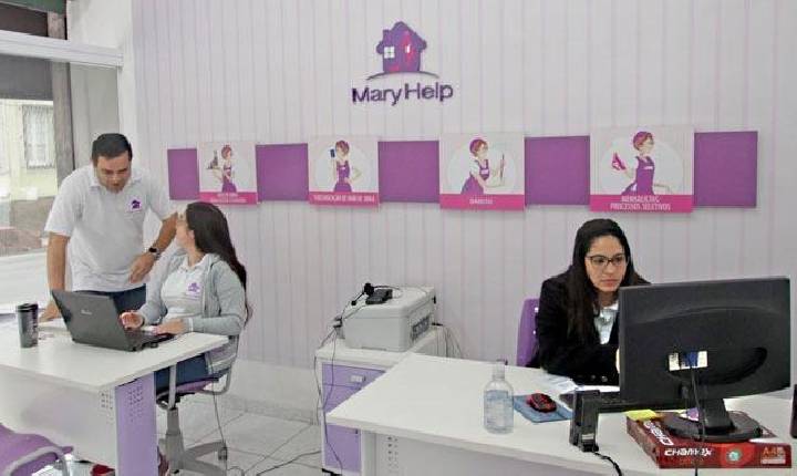 Franquias de serviços essenciais avançam no Brasil ao transformar informalidade em modelo escalável