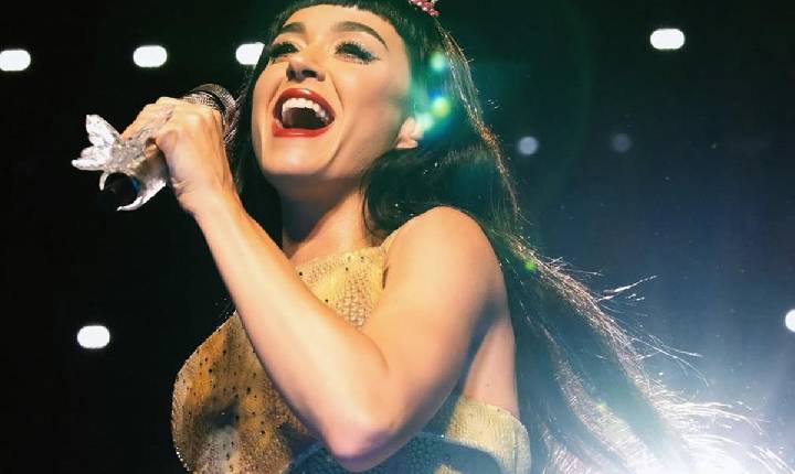 Katy Perry no Todo Mundo no Rio 2027? Rumores ganham força e ainda dá tempo de aprender inglês para cantar os hits