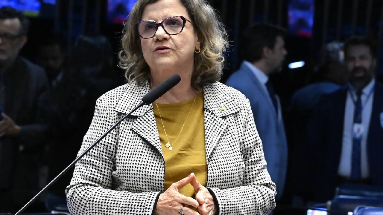 Lula anuncia Teresa Leitão como nova liderança do governo no Senado
