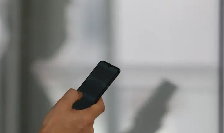Mais de 830 mil celulares foram subtraídos em 2025, aponta relatório
