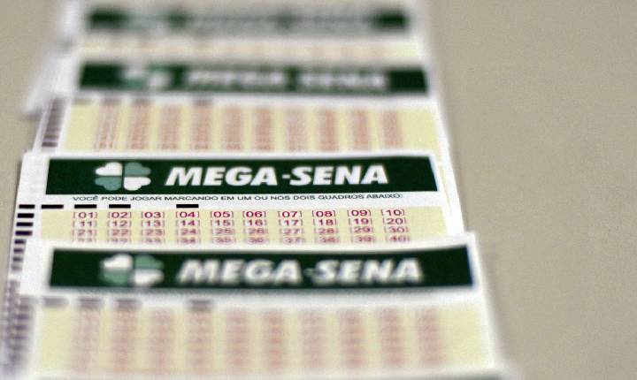 Mega-Sena acumula e prêmio principal vai para R$ 27 milhões