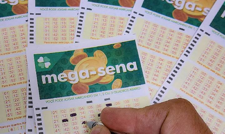 Mega-Sena acumula e prêmio vai a R$ 160 milhões 