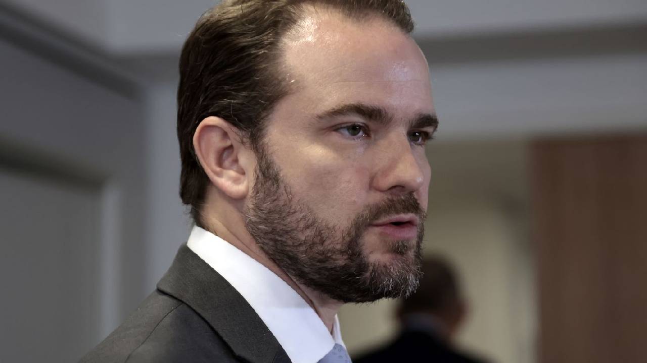 Novo Desenrola já beneficiou 6 milhões de pessoas, diz Dario Durigan