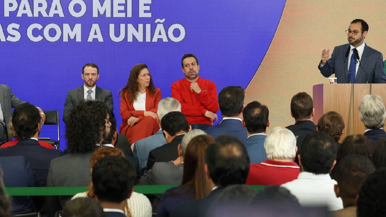 Perdão de dívidas e novo teto do MEI: entenda o que muda