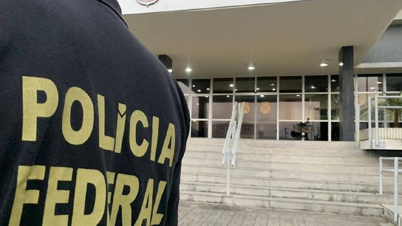 PF investiga anúncios digitais falsos que simulavam serviços públicos