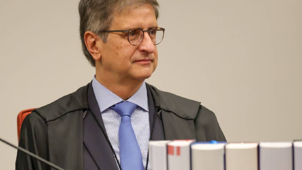 PGR dá parecer contra pedido de acesso a registro de Vorcaro no Senado