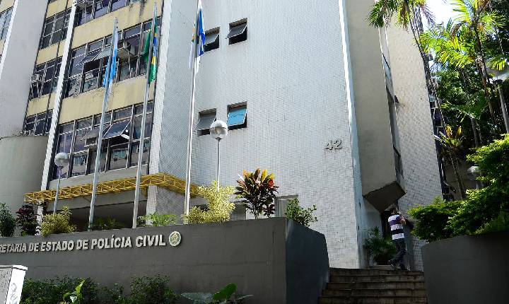 Polícia do Rio faz operações para prender dezenas de integrantes do CV