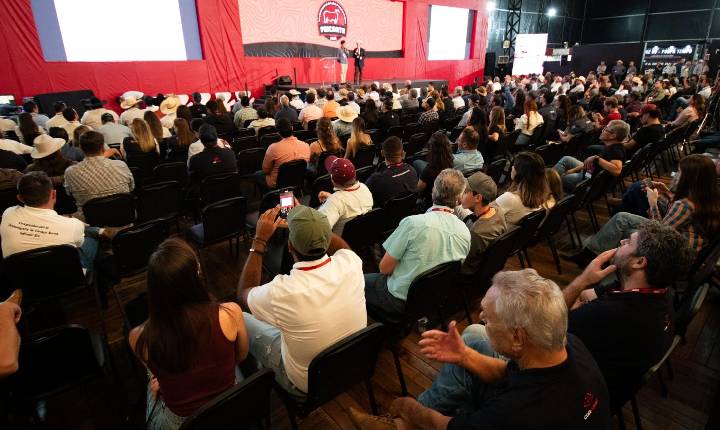 Programação da Feicorte 2026 reunirá especialistas nacionais e internacionais para debater o novo ciclo de alta da pecuária