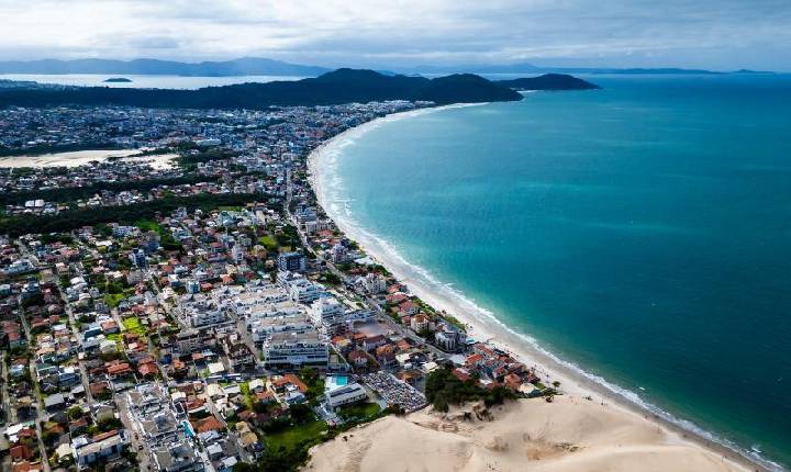 Santinho: refúgio na Ilha da Magia recebe  empreendimento residencial pé na areia para público de altíssimo padrão