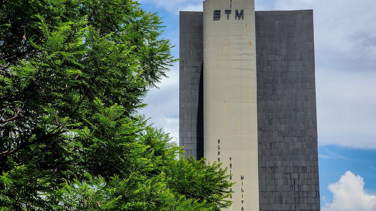 STM determina perda de patente de militar acusado de transmitir HIV