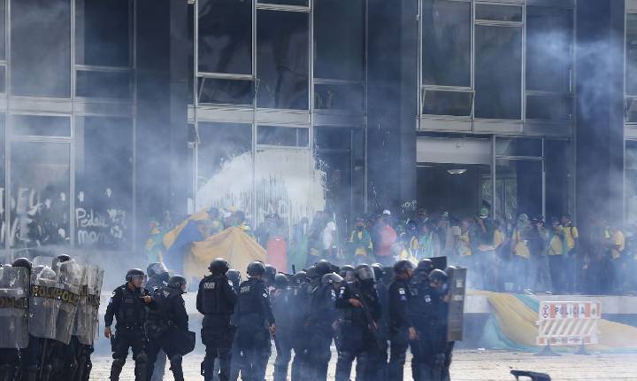 Supremo chega a 1,4 mil condenados pelos atos golpistas 