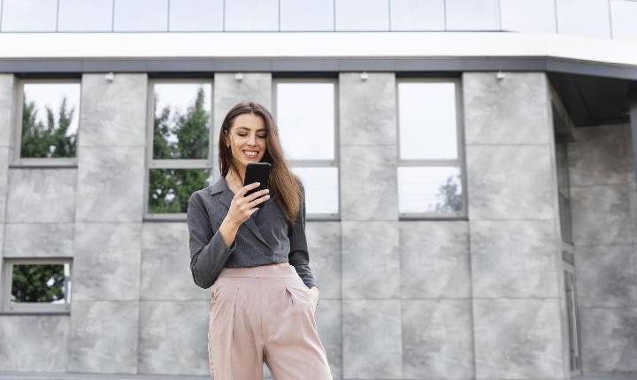TikTok, Instagram ou Facebook? Estudo revela onde cada geração prefere falar com corretores de imóveis