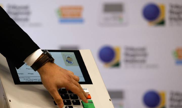 TRE-RJ define urnas que serão auditadas no segundo turno