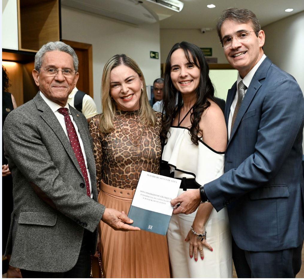 Advogado goiano lança manual de elogiado jurídico especializado para segmento de franquias