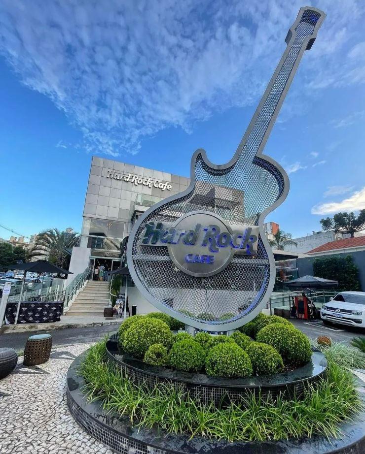 Arraiá Rock's: Hard Rock Cafe Curitiba celebra mês junino combinando música e atividades temáticas