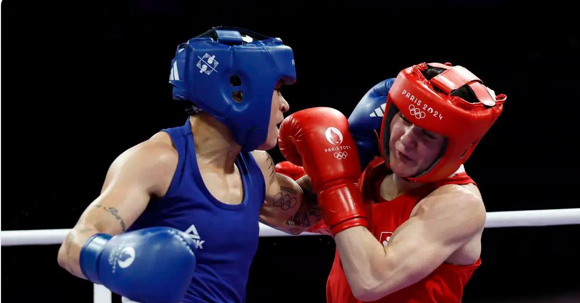 Bia Ferreira conquista o bronze no peso-leve do boxe feminino