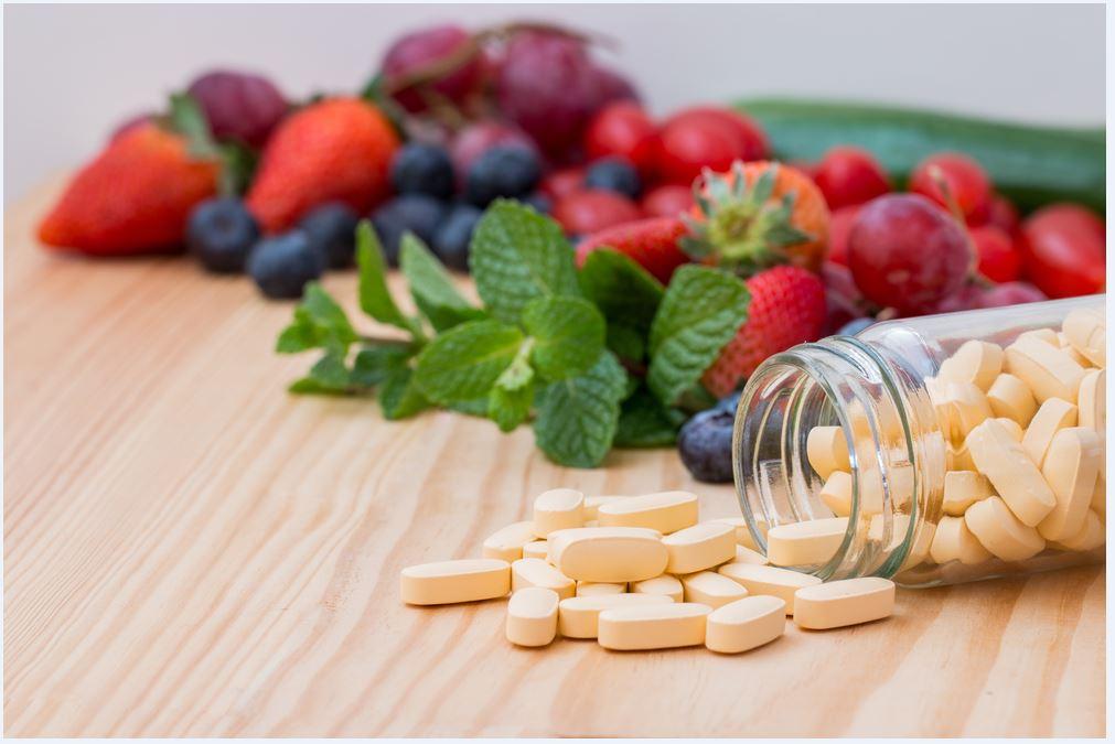 A importância de uma dieta equilibrada antes do uso de suplementos