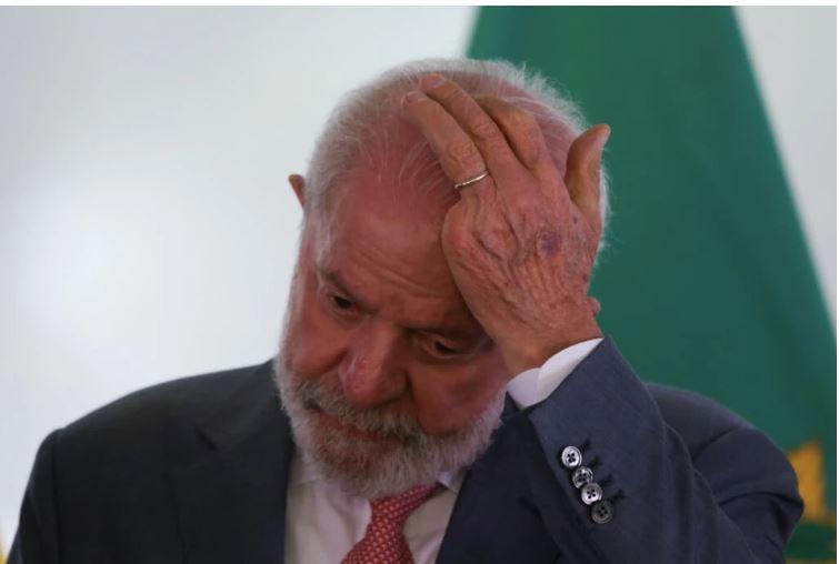 Por que o governo está cada vez mais refém da direita?