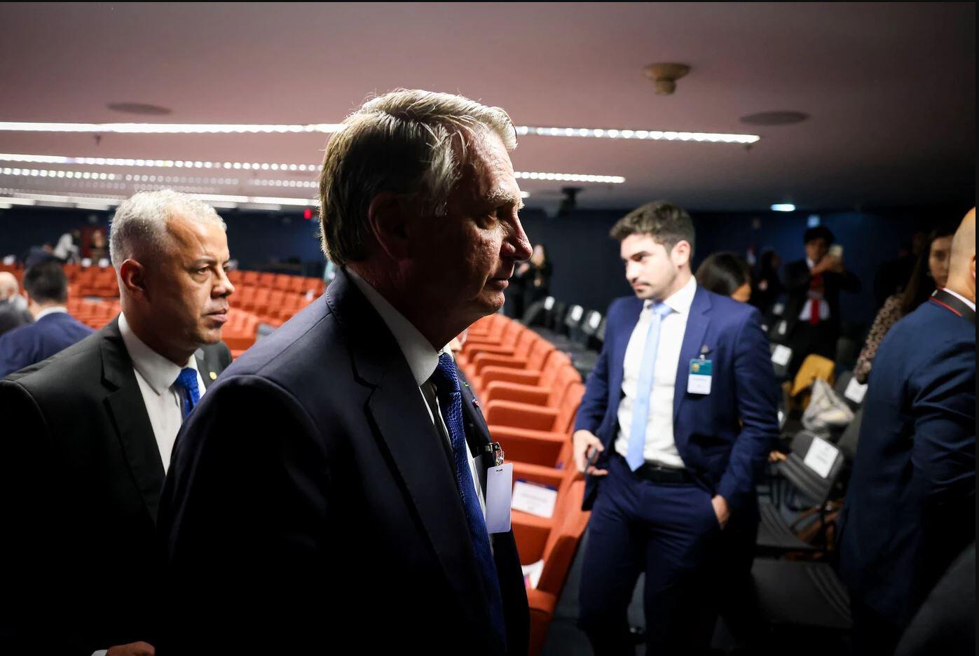 Diário do julgamento - Ato 1: ex-presidente e generais viram réus