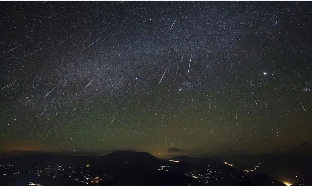 Chuva de Meteoros Lyrids Promete Espetáculo no Céu Brasileiro