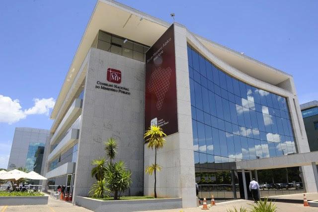 Minoria dos promotores acha que fiscalizar a polícia é prioridade do Ministério Público