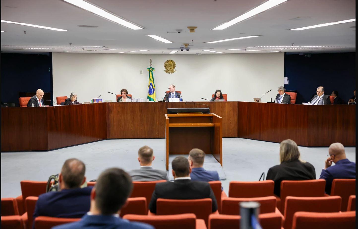 Diário do julgamento do golpe – Ato 4: “O que distingue as Forças Armadas de um bando?”