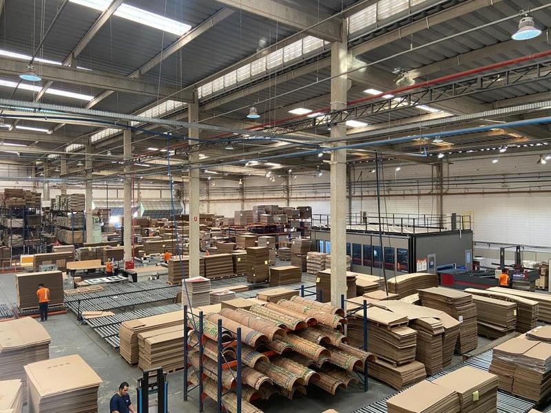 Escassez de mão de obra qualificada afeta 77% das indústrias paulistas e ameaça produtividade