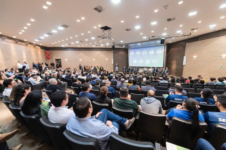 MCTI destaca impacto da Lei de TICs na geração de empregos e inovação em seminário no Ceará