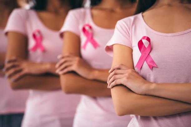 70% das pacientes relatam abandono do companheiro durante o tratamento do câncer de mama, aponta levantamento interno de dermatologista