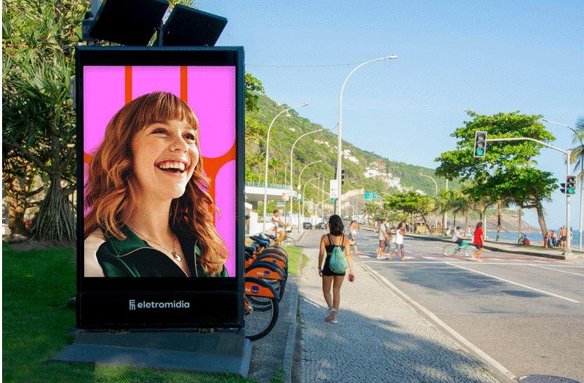 Eletromidia conclui aquisição da Clear Channel no Brasil